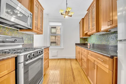 $300,000 | 720 West 173rd Street, Unit 23 | Washington Heights