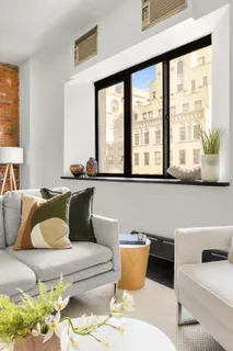 $699,000 | 372 5th Avenue, Unit 7L | Midtown South