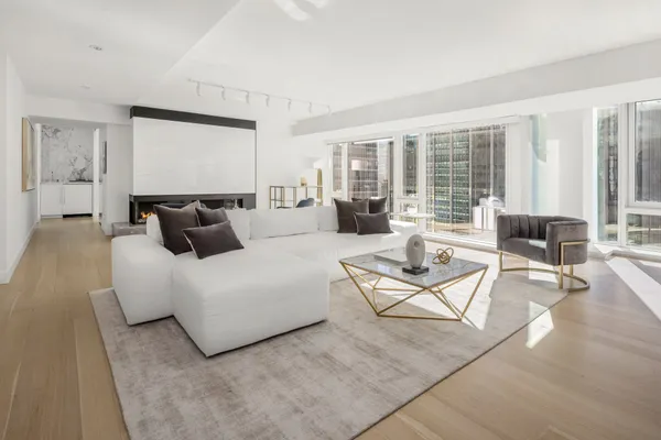 $30,000 | 135 West 52nd Street, Unit 40A | Midtown Central