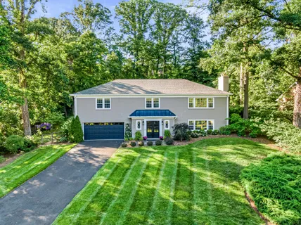 $1,250,000 | 1702 Mason Hill Drive, Alexandria, VA 22307