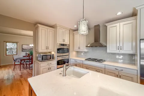$995,000 | 1183 Twin Peaks Circle, Longmont, CO 80503
