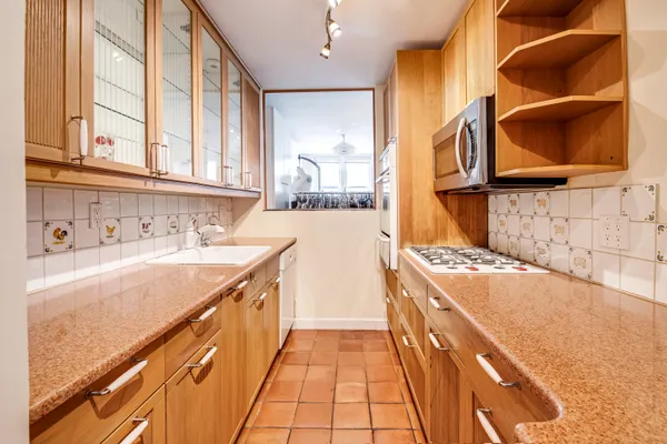 $5,250 | 201 East 36th Street, Unit 12D | Murray Hill