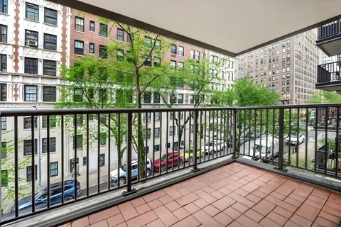 $785,000 | 1199 Park Avenue, Unit 3G | Upper East Side