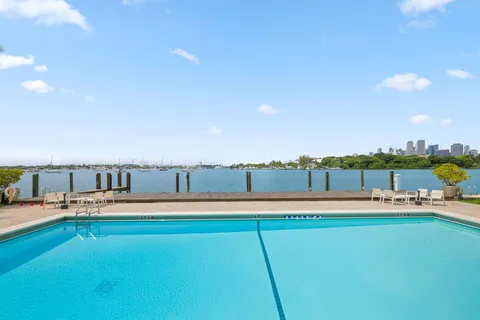 $425,000 | 1130 Venetian Way, Unit 1D, Miami Beach, FL 33139
