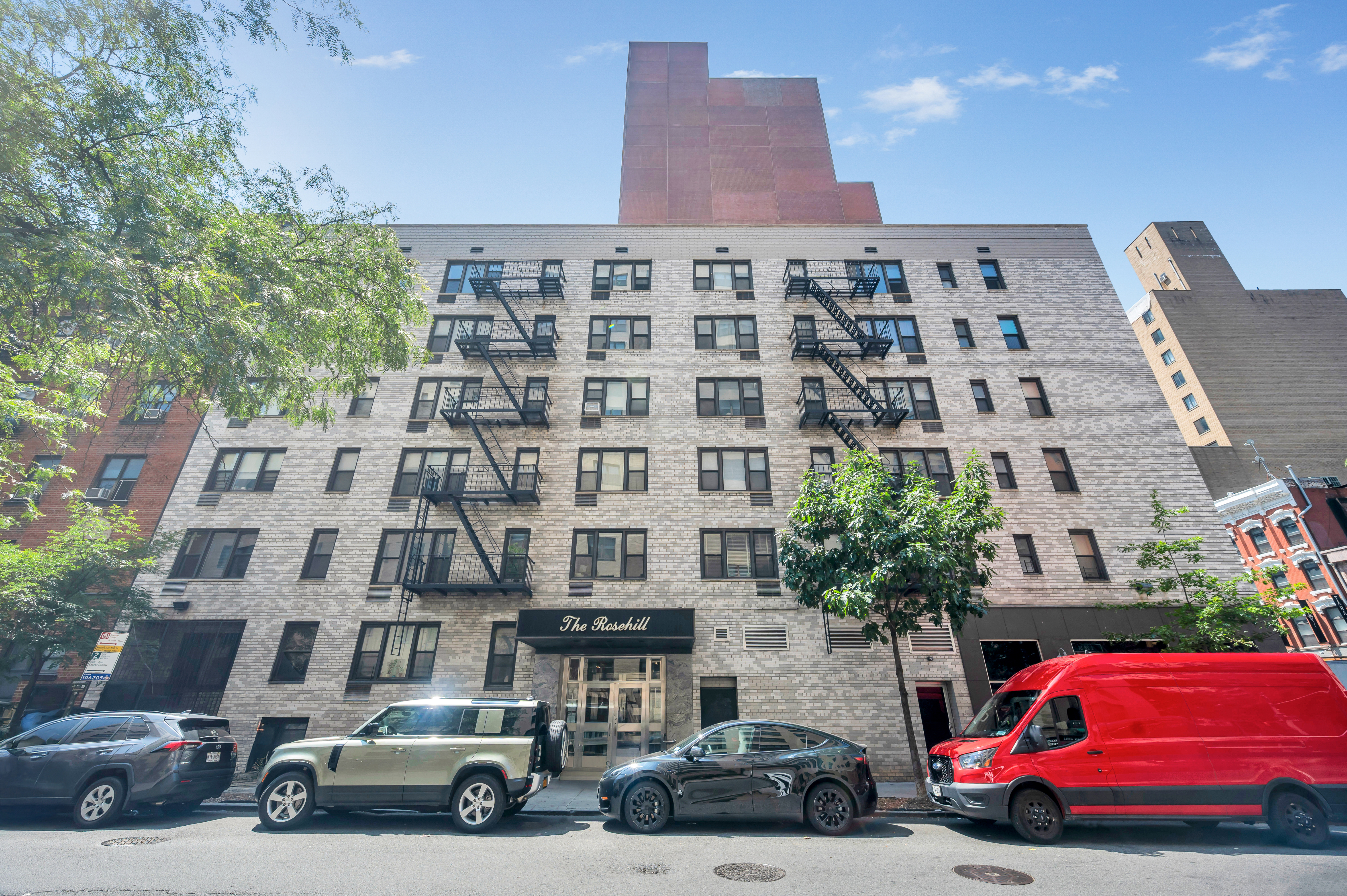 200 East 28th Street, Unit 6F Manhattan, NY 10016 - Photo 7 of 10 a car parked in front of a building