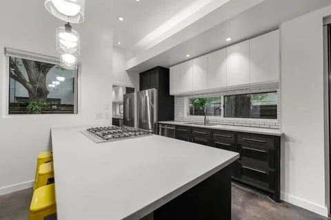 $642,000 | 2008 Riverview Street, Unit B, Austin, TX 78702