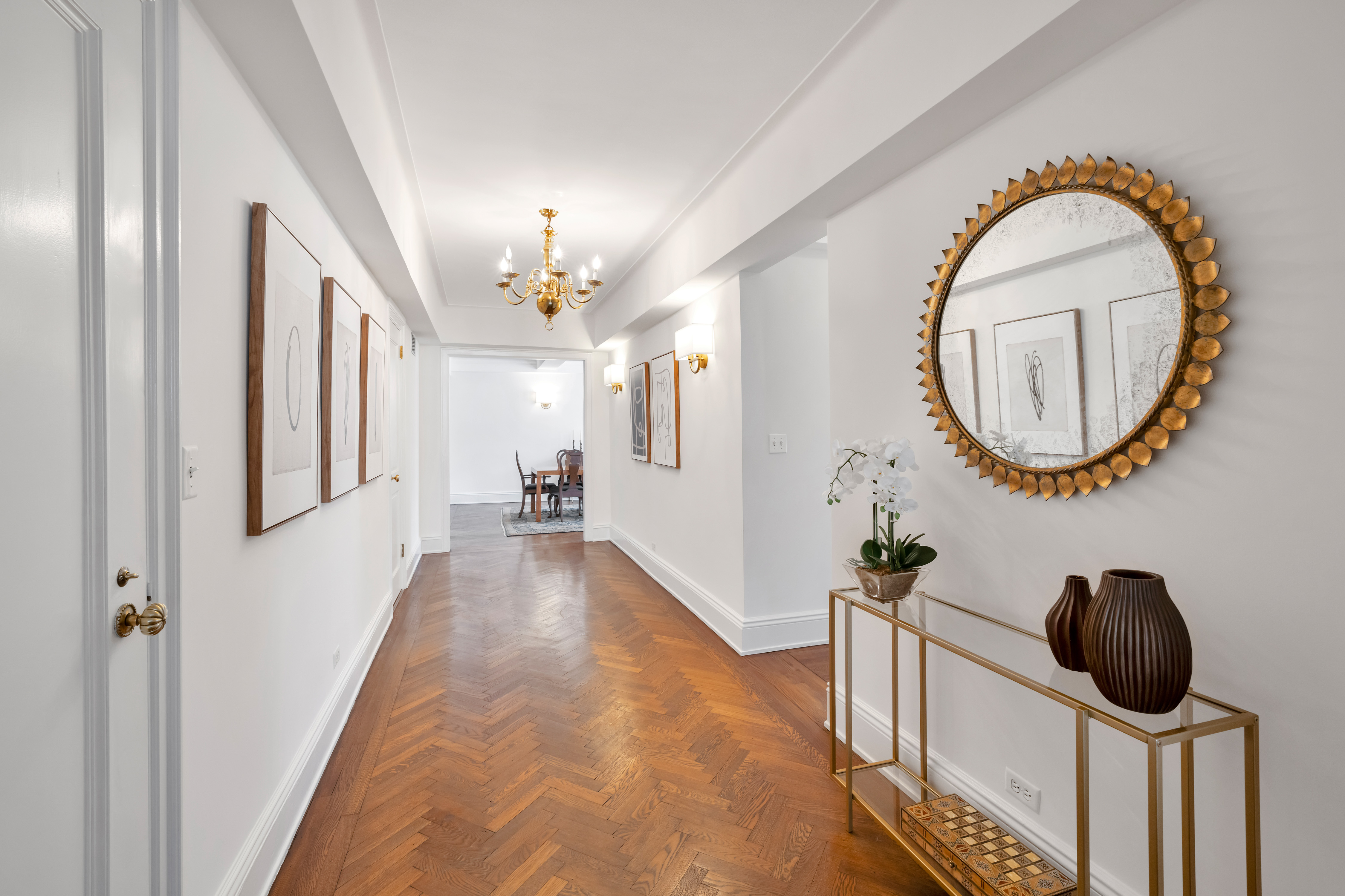 47 East 88th Street, Unit 15A Manhattan, NY 10128 - Photo 6 of 21 a view of a interior of house