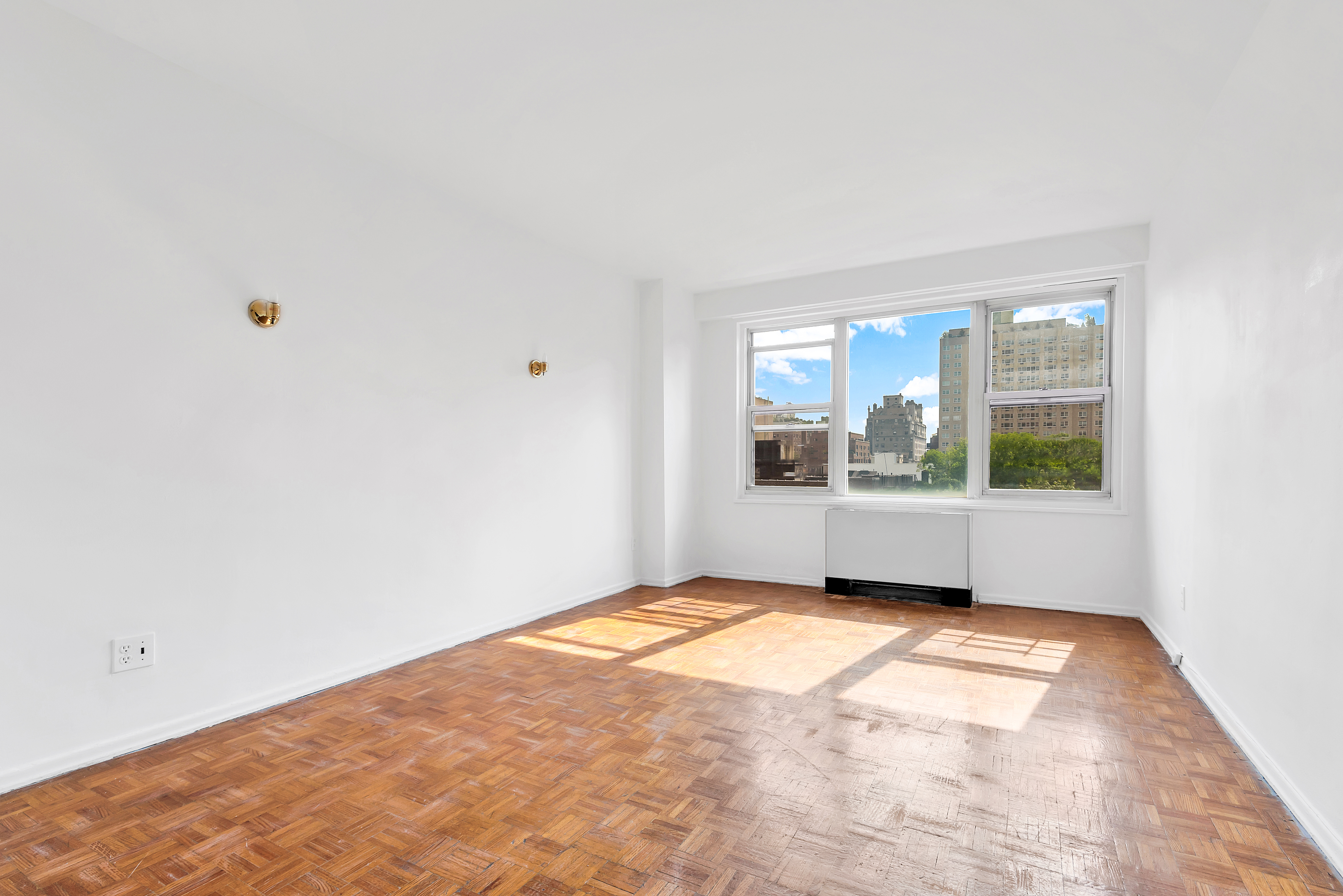 400 East 85th Street, Unit 8C Manhattan, NY 10028 - Photo 5 of 8