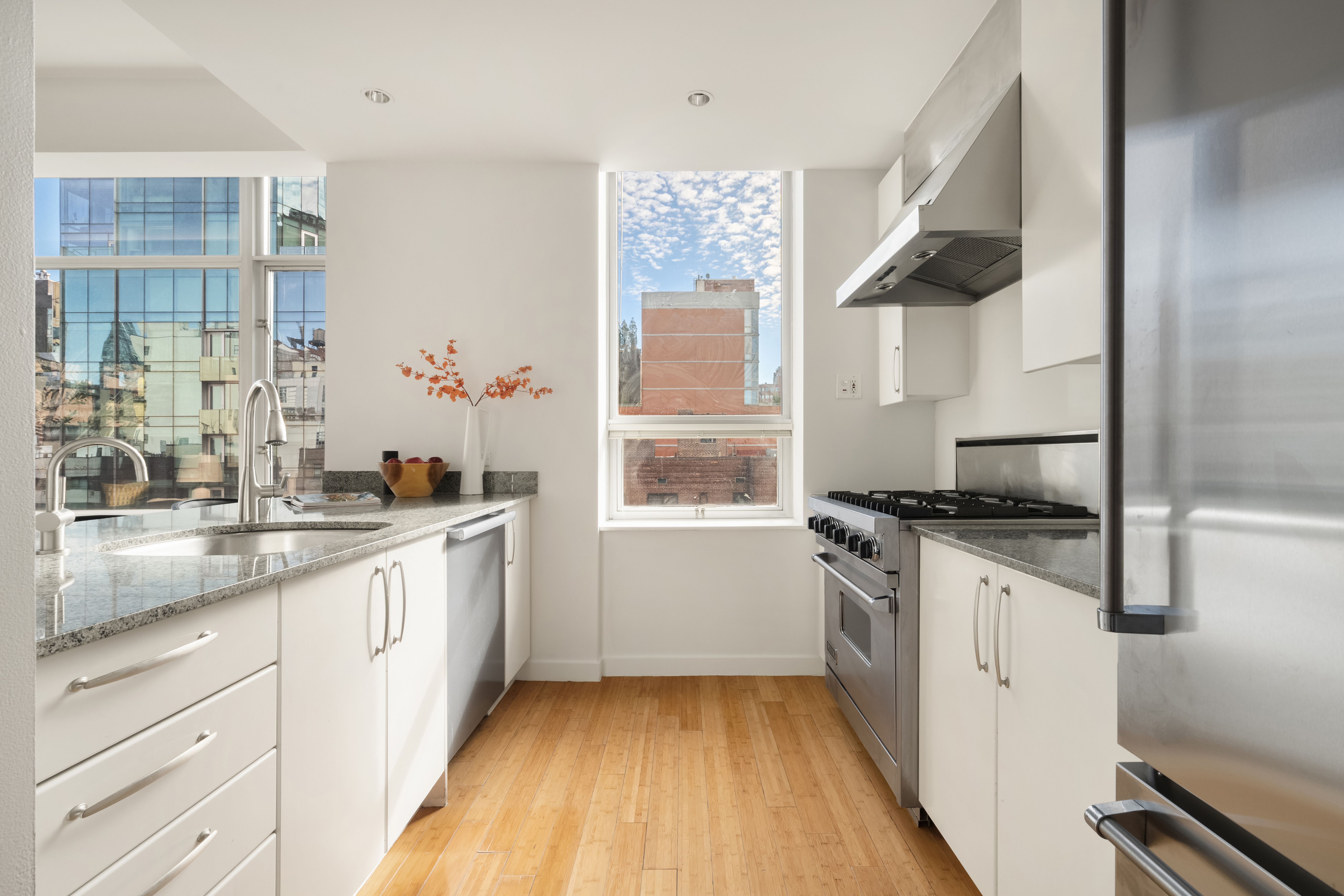 201 West 17th Street, Unit 7A Manhattan, NY 10011 - Photo 3 of 17