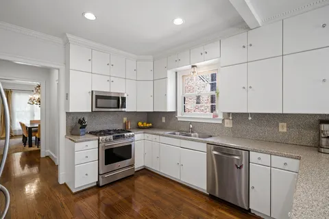 Contact Agent | 5313 Massachusetts Avenue, Bethesda, MD 20816