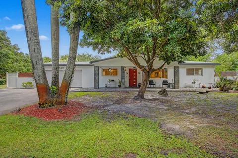$1,950,000 | 13811 Southwest 26th Street, Davie, FL 33325