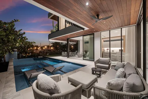 $23,995,000 | 226 West Rivo Alto Drive, Miami Beach, FL 33139
