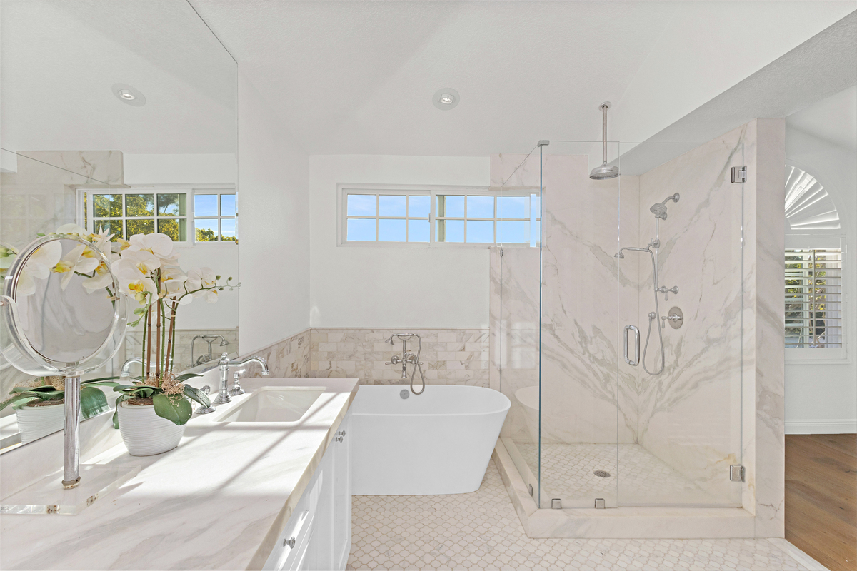 3 Del Perlatto Irvine, CA 92614 - Photo 9 of 13