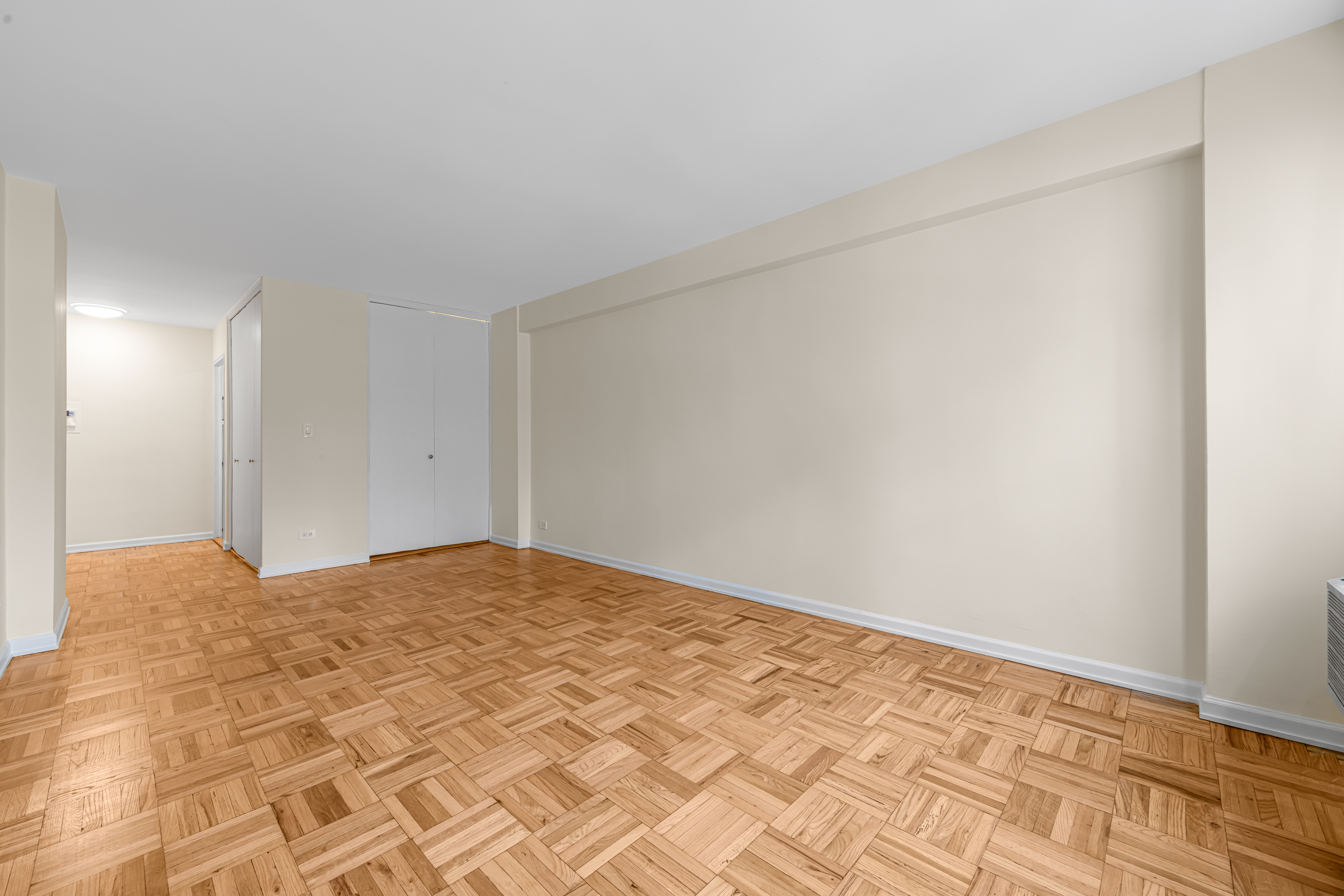 150 East 37th Street, Unit 10F Manhattan, NY 10016 - Photo 7 of 20 a view of empty room