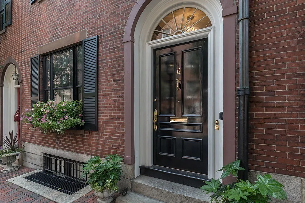 6 West Cedar Street Boston, MA 02108 - Photo 4 of 22