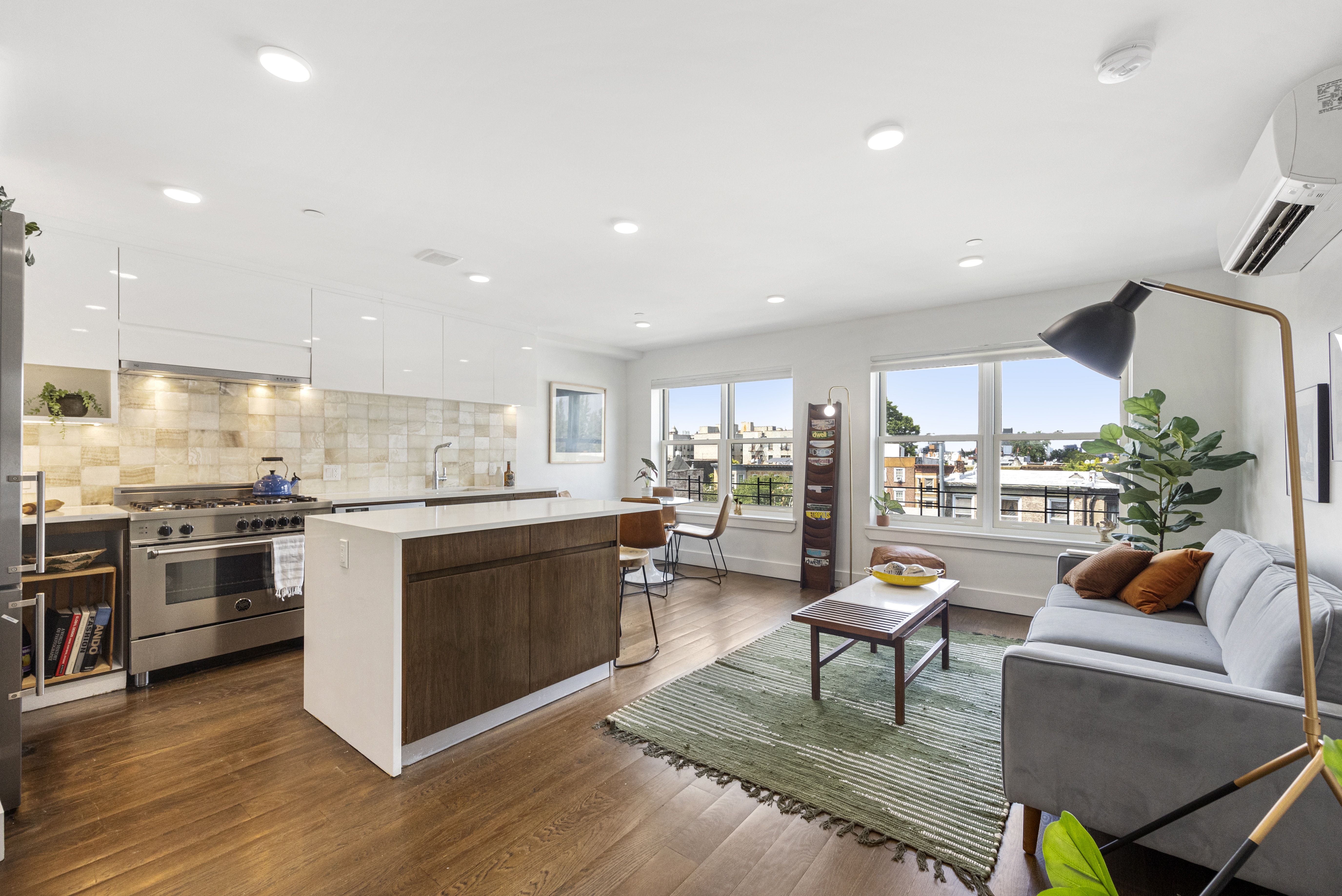 863 Saint Marks Avenue, Unit 4B Brooklyn, NY 11213 - Photo 2 of 17