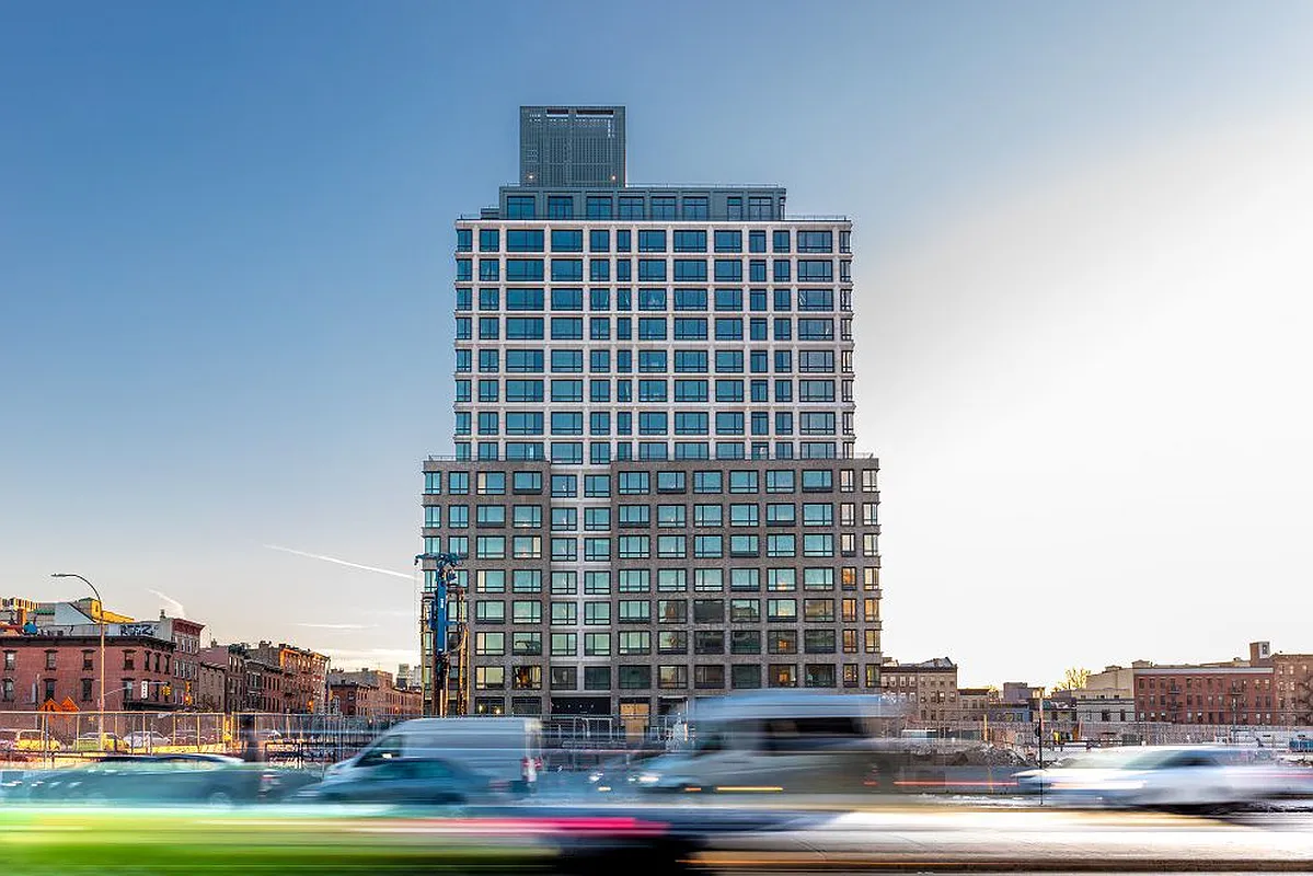 550 Vanderbilt Avenue, Unit 611 Brooklyn, NY 11238 - Photo 5 of 8 a front view of a building