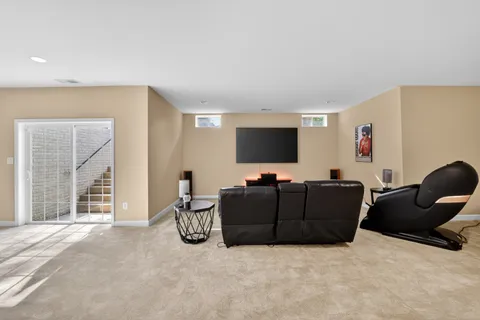 $1,400,000 | 6200 Guilford Drive, Alexandria, VA 22310