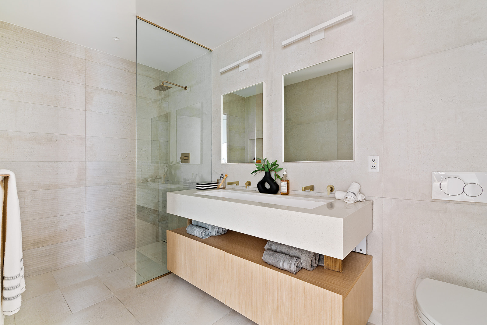 199 Conover Street, Unit GARDEN A Brooklyn, NY 11231 - Photo 7 of 12 a bathroom with a sink a toilet and mirror