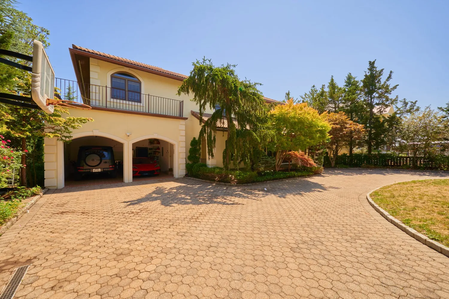 a street view along with yard