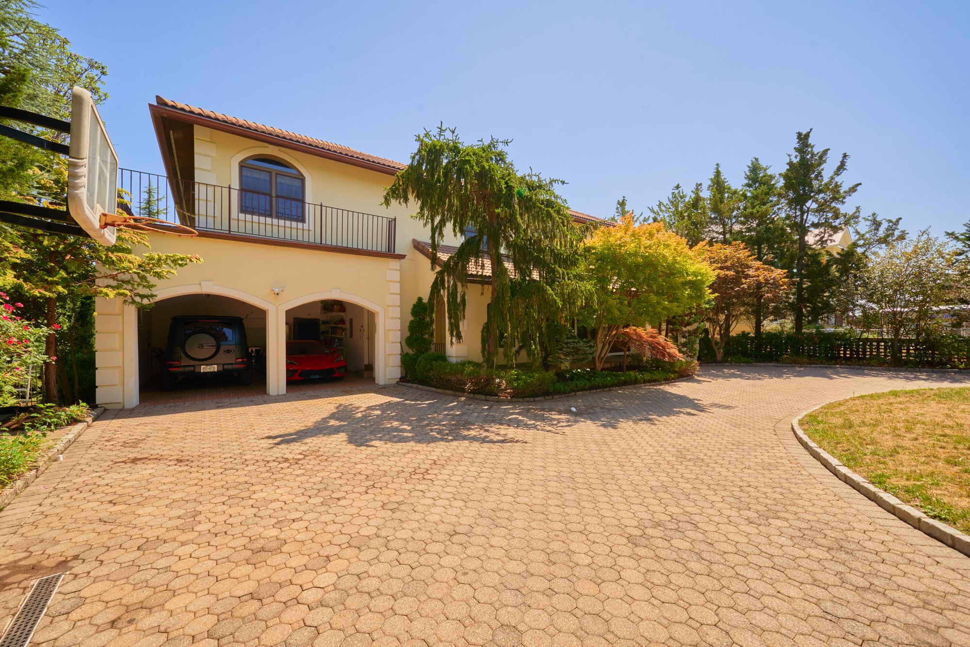 a street view along with yard