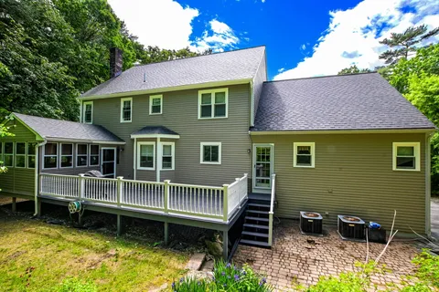 $849,000 | 48 Mill Pond Circle, Milford, MA 01757
