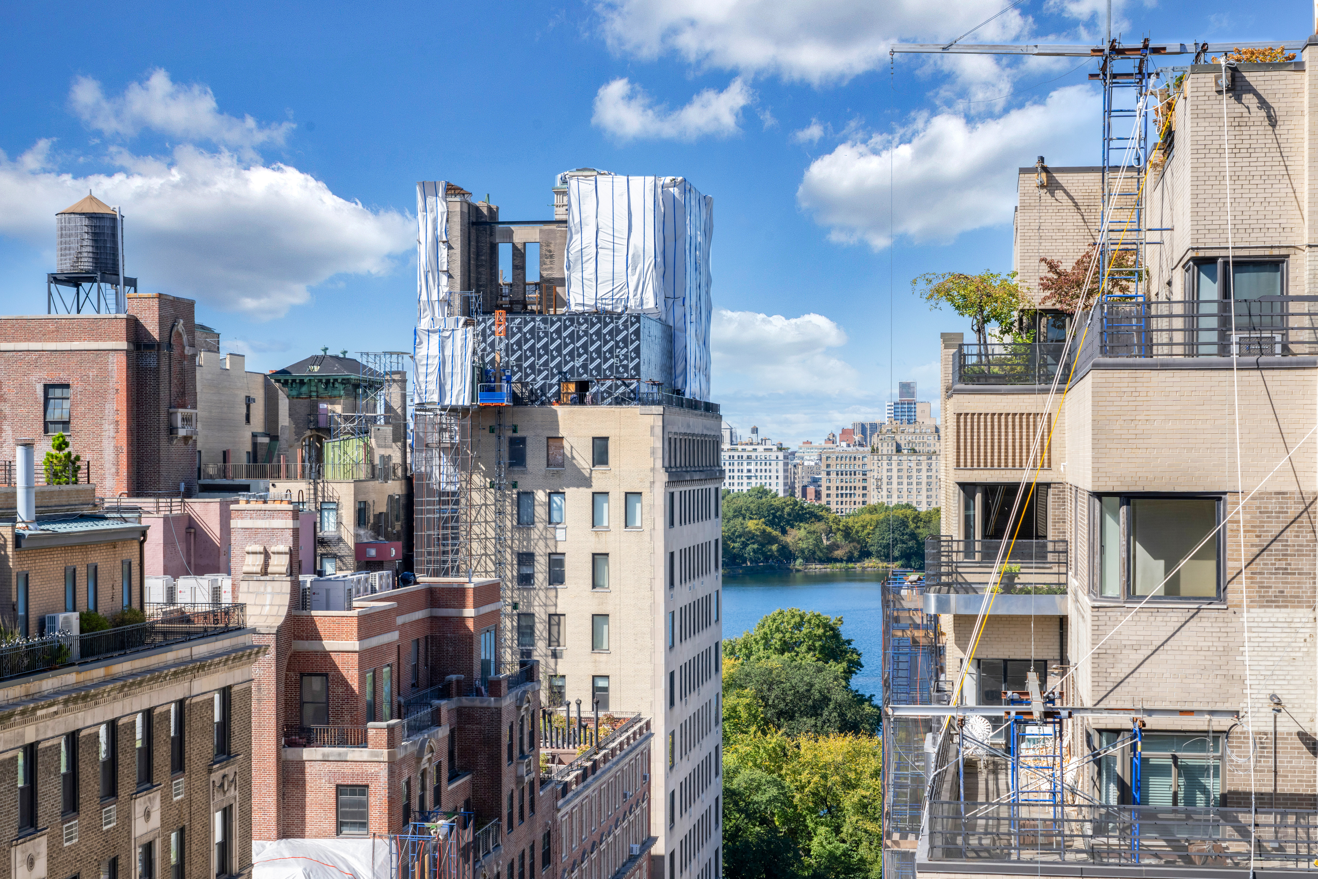 47 East 88th Street, Unit 15A Manhattan, NY 10128 - Photo 17 of 21 a city view