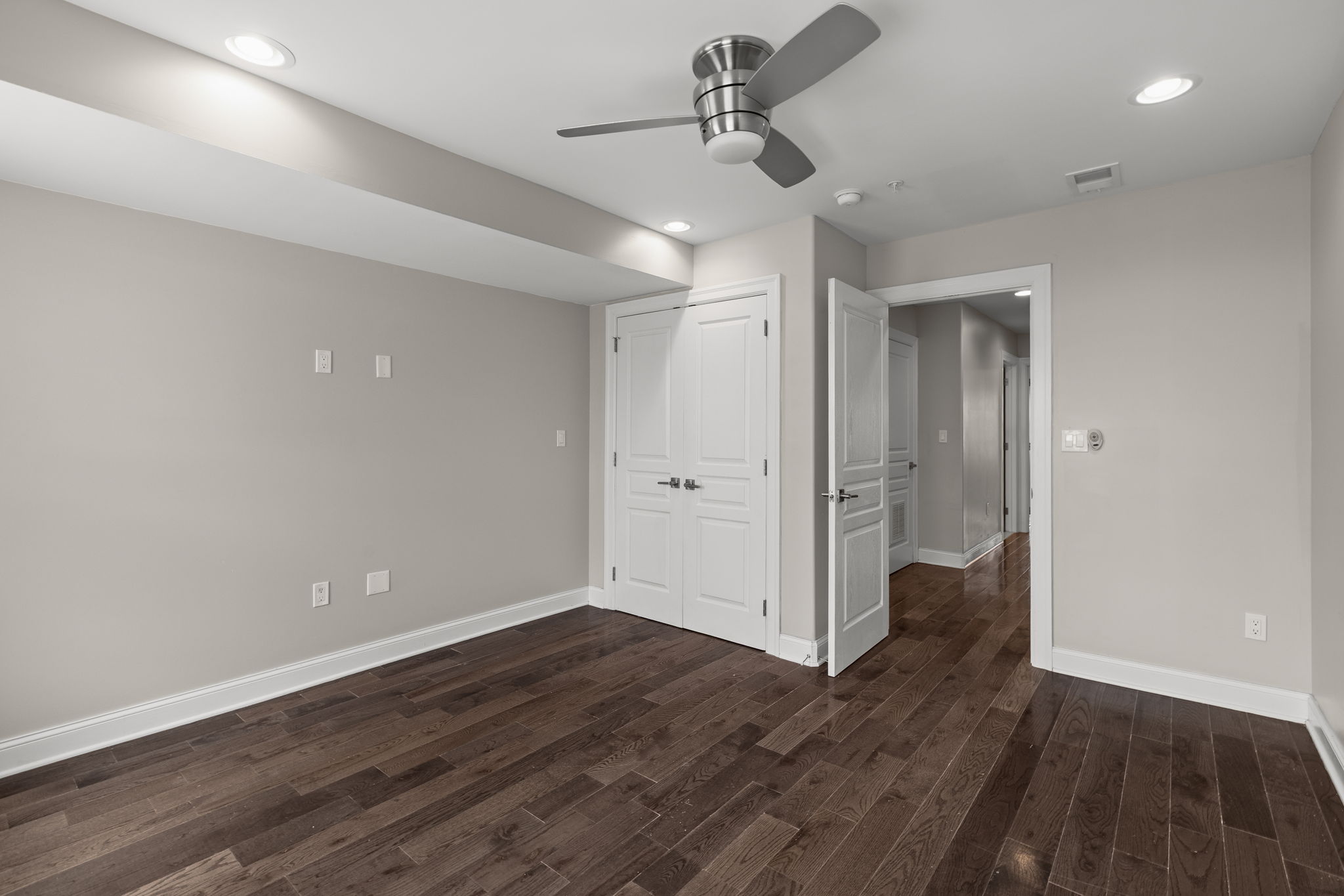 2129 Tasker Street Philadelphia, PA 19145 - Photo 21 of 51 Gallery Image 21