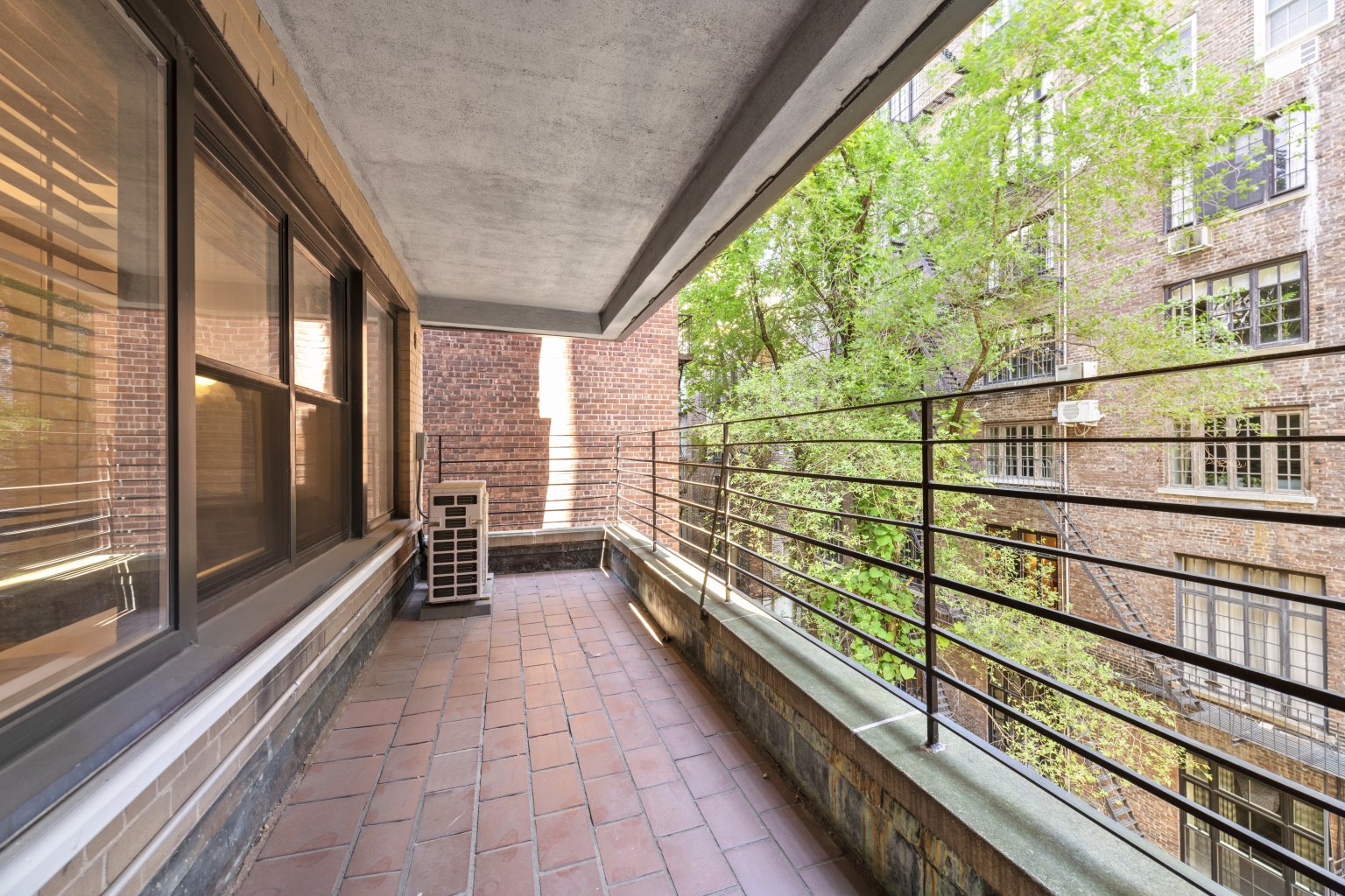 177 East 77th Street, Unit 5D Manhattan, NY 10075 - Photo 8 of 12
