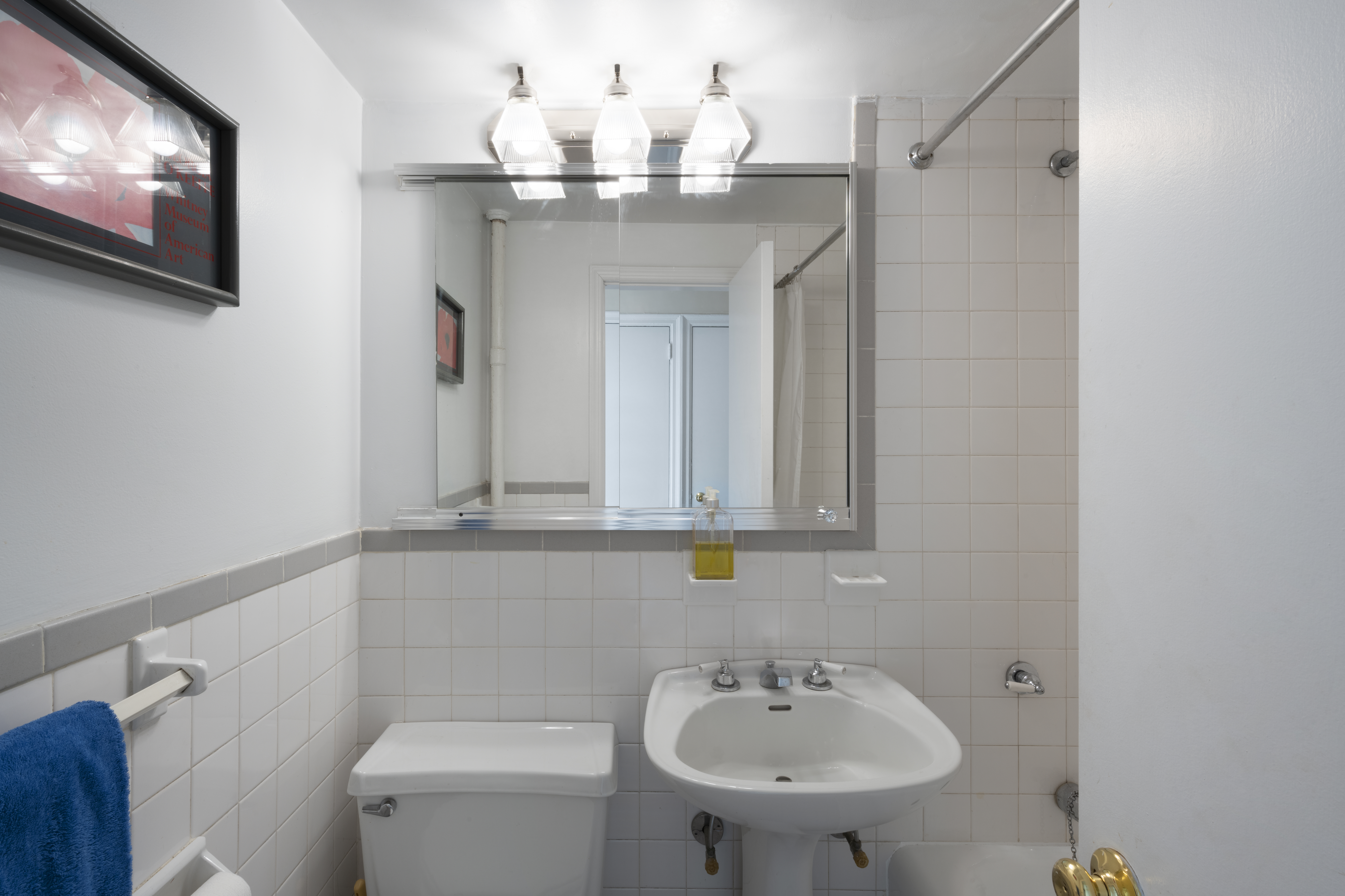 25 Tudor City Place, Unit 923 Manhattan, NY 10017 - Photo 4 of 5