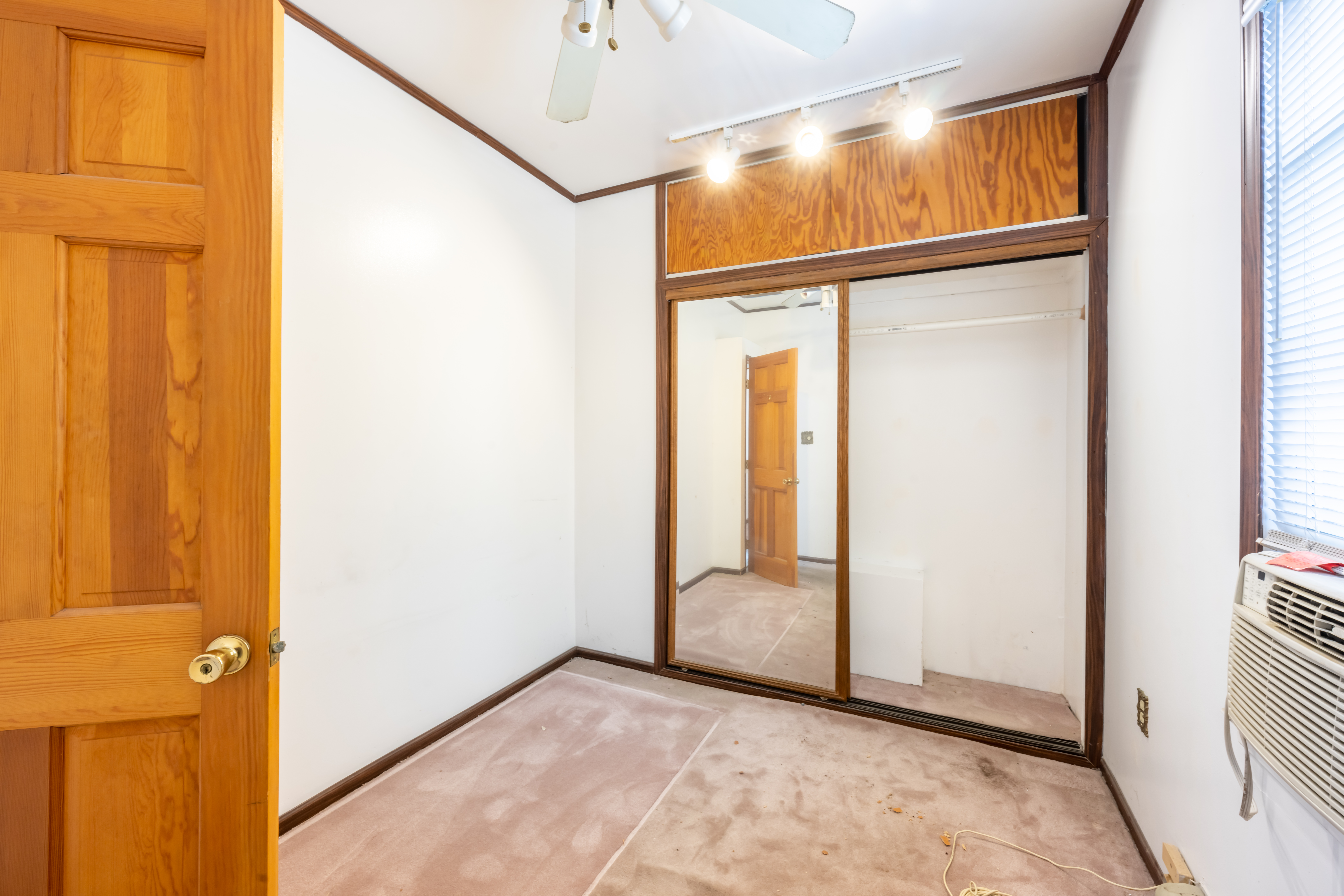 1085 Arnow Avenue Bronx, NY 10469 - Photo 10 of 16 a view of front door