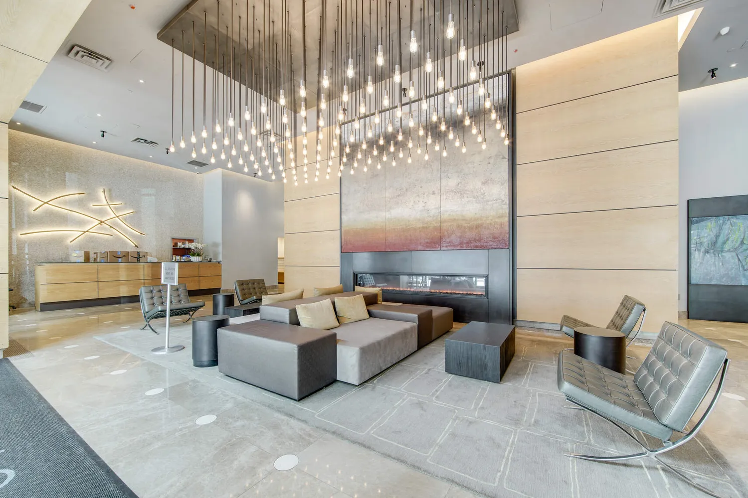 $899,000 | 10 West End Avenue, Unit 4/J | Upper West Side