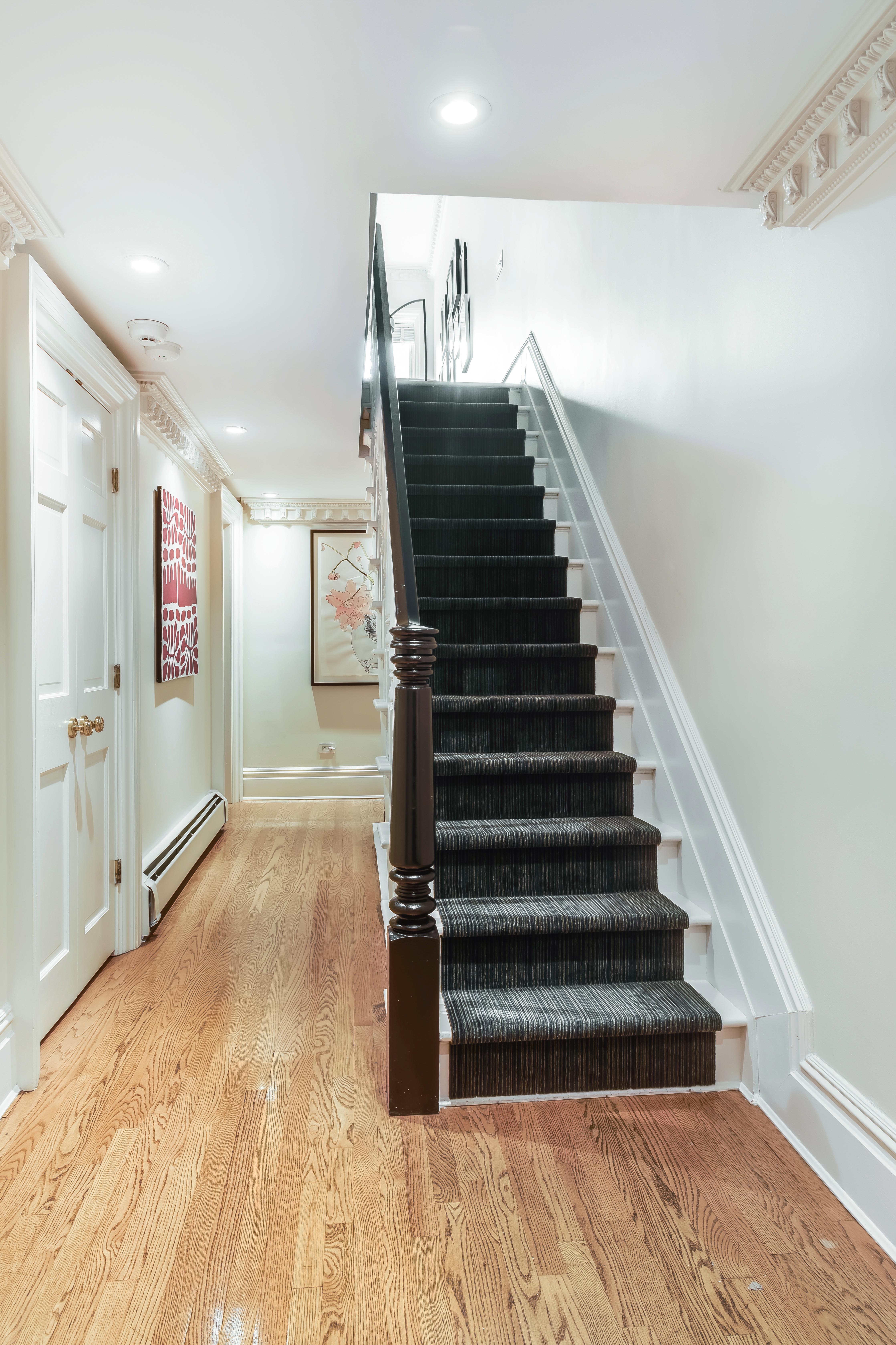 438 West 44th Street, Unit B Manhattan, NY 10036 - Photo 6 of 15