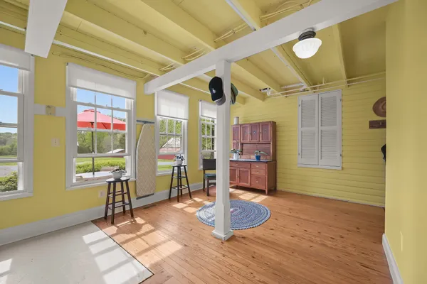 $1,600,000 | 21901 New Hampshire Avenue, Brookeville, MD 20833