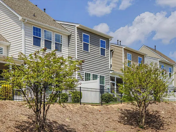 $425,000 | 1502 Farm Pond Trail, Durham, NC 27703