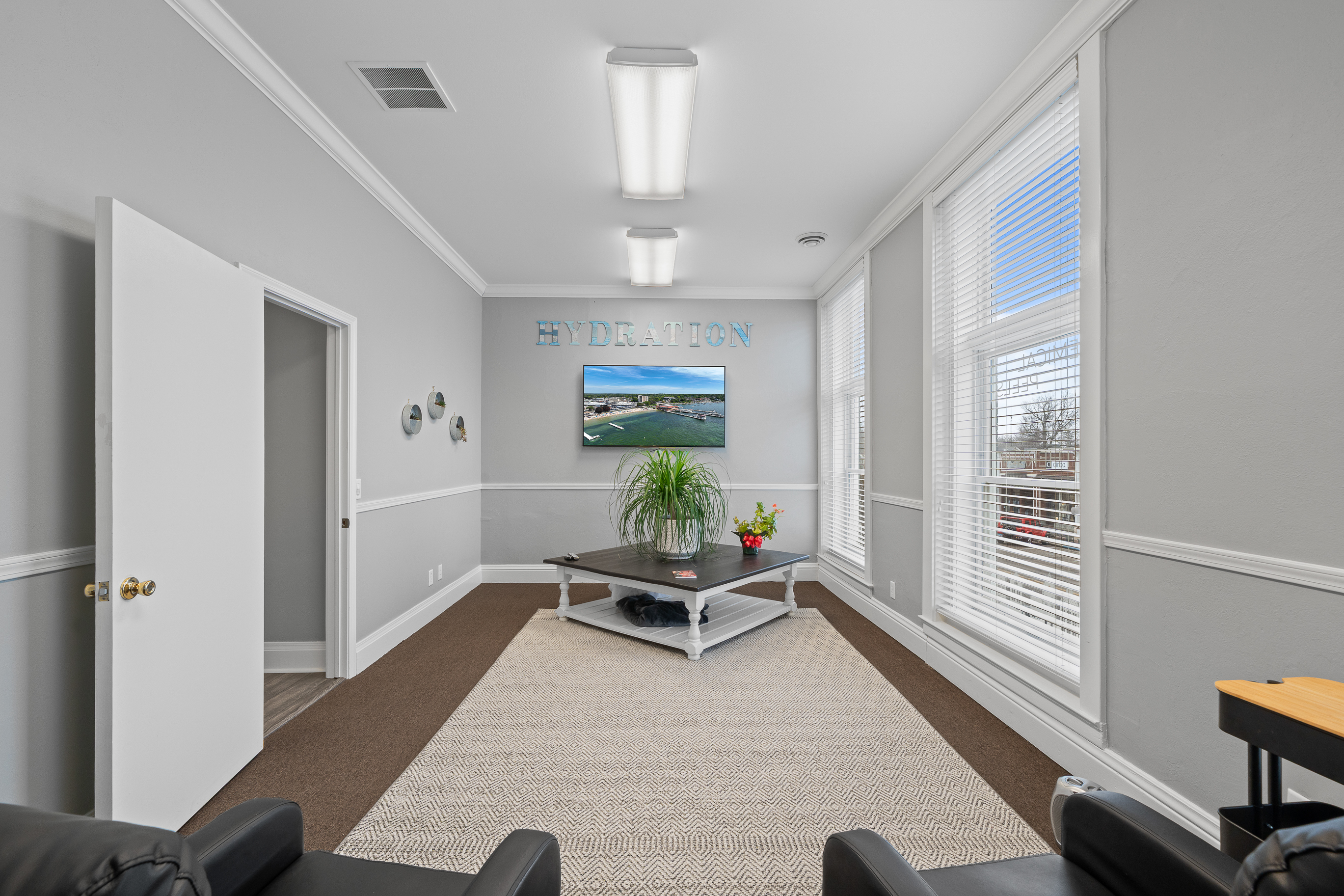 226 Broad Street, Unit 2 Lake Geneva, WI 53147 - Photo 6 of 24