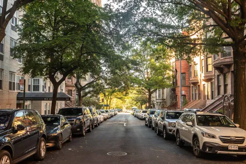 $2,349,000 | 320 West 76th Street, Unit 7DE | Upper West Side