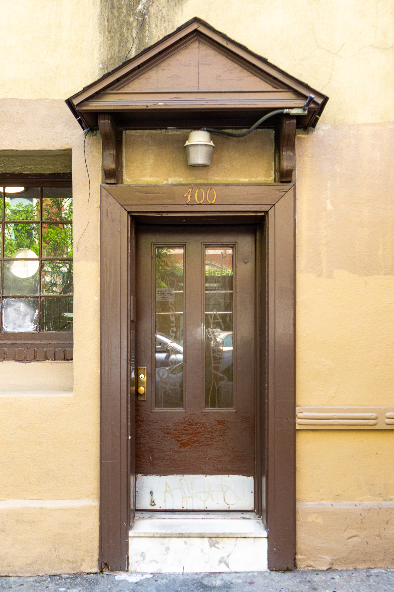 400 East 9th Street, Unit 3B Manhattan, NY 10009 - Photo 7 of 12 a house view with a outdoor space