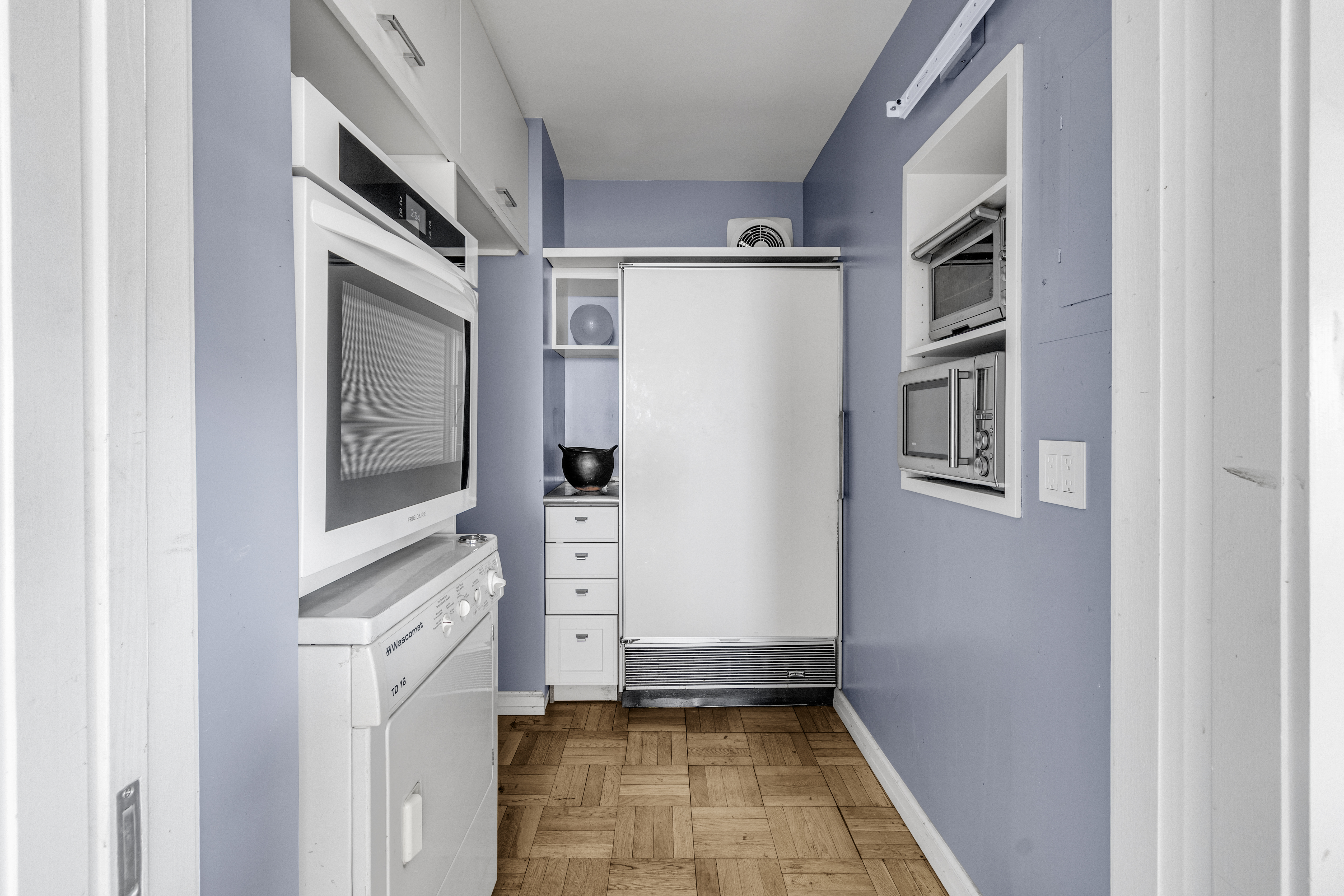 61 Jane Street, Unit 12AB Manhattan, NY 10014 - Photo 21 of 24