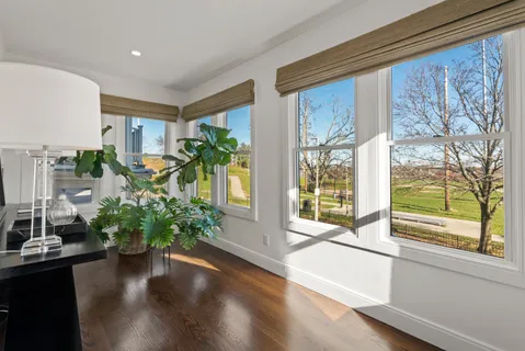 a view of livingroom with furniture
