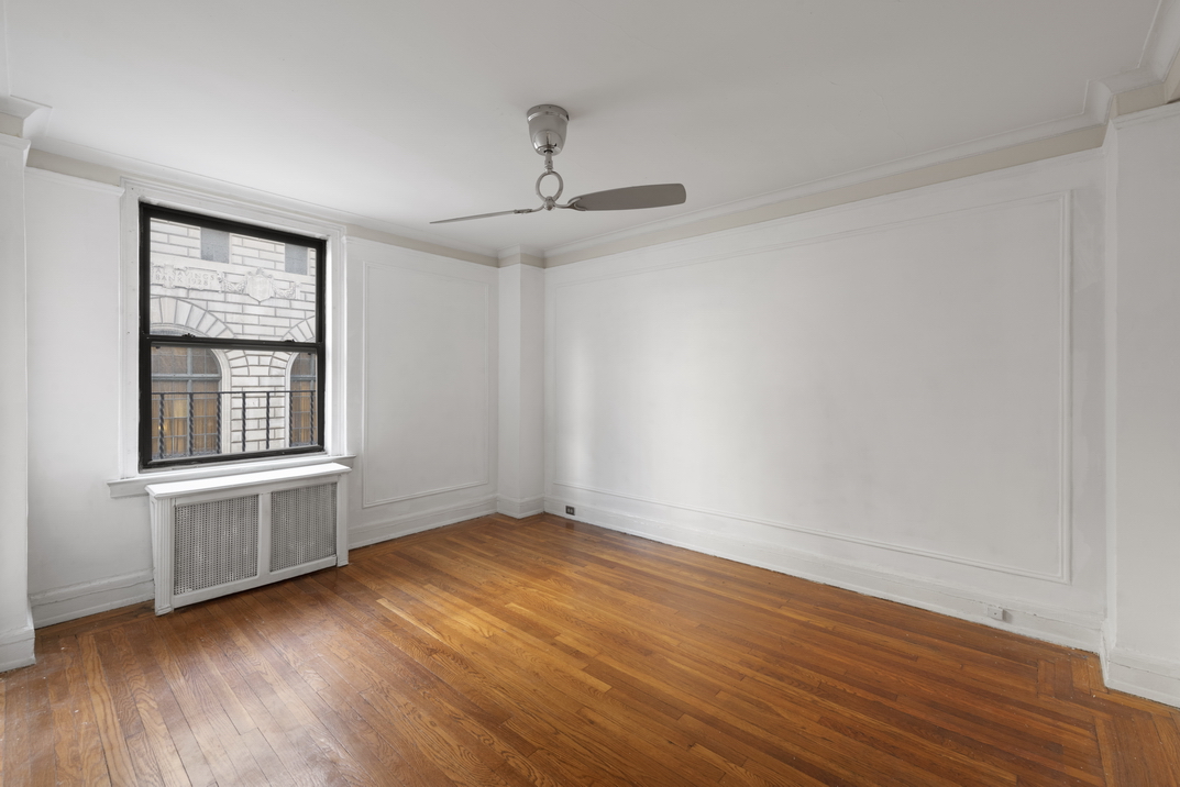 175 West 73rd Street, Unit 4A Manhattan, NY 10023 - Photo 6 of 10
