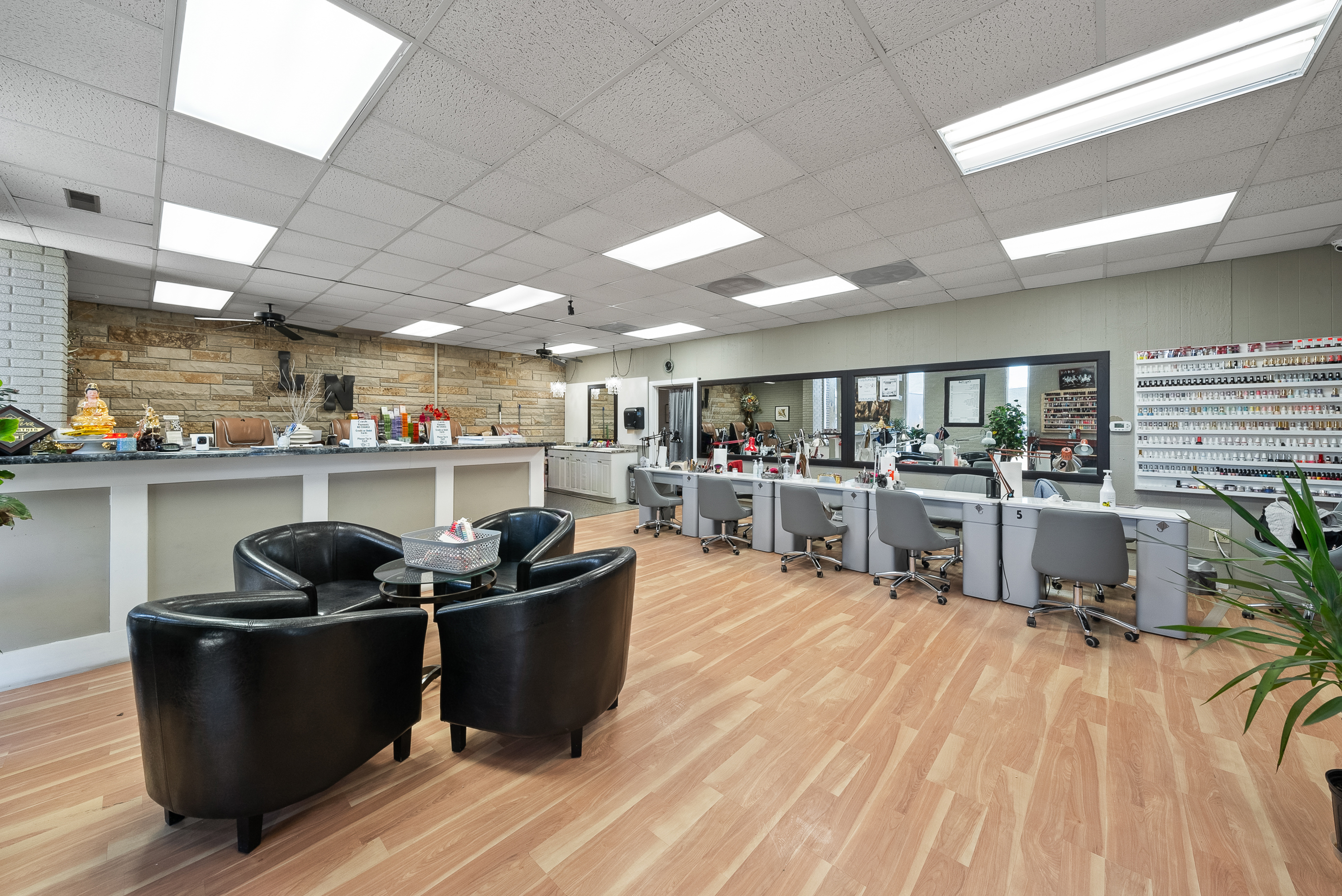 268 Center Street Lake Geneva, WI 53147 - Photo 4 of 8