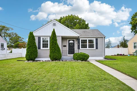 $350,000 | 95 Shepherd Road, Cherry Hill, NJ 08034
