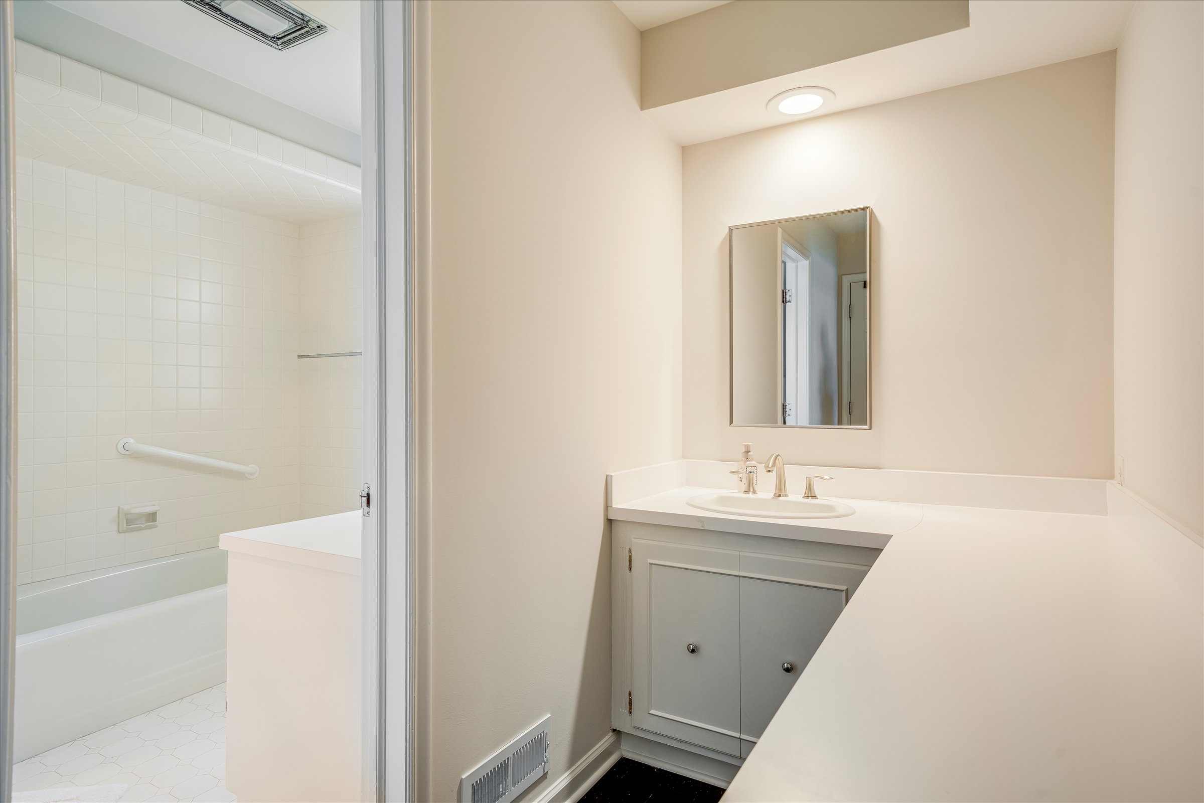 57 Mohawk Road Short Hills, NJ 07078 - Photo 32 of 57