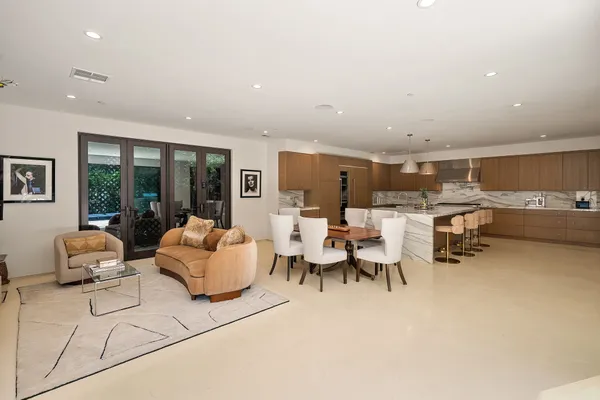 $4,100,000 | Laurel Canyon Road, Los Angeles, CA 90046