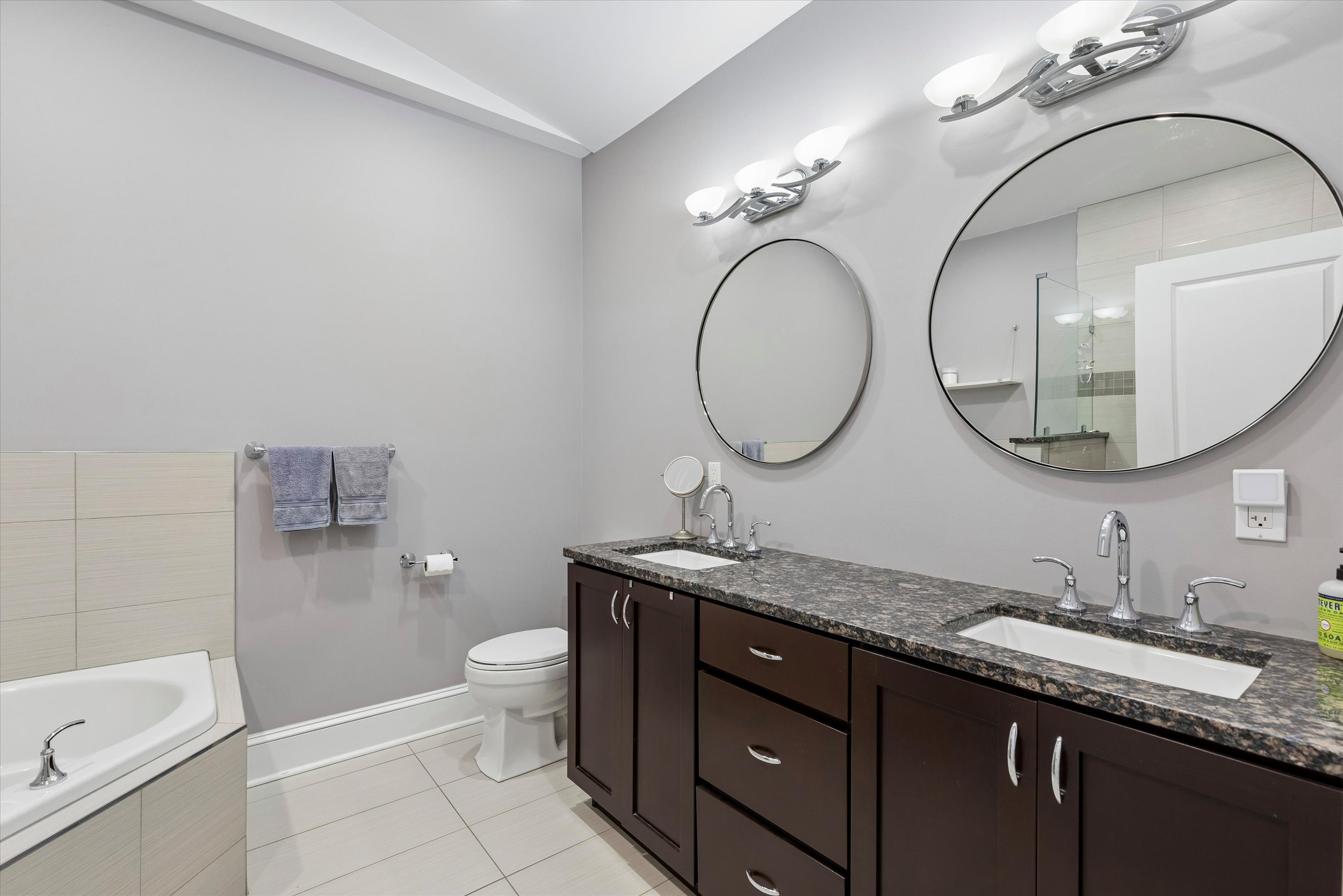 216 Wendover Street Philadelphia, PA 19128 - Photo 31 of 35