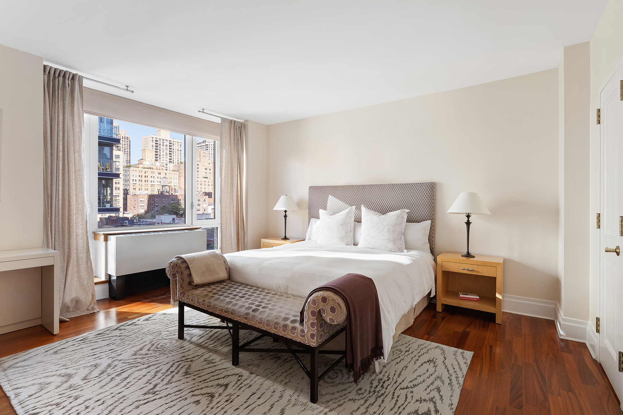 300 East 77th Street, Unit 8BC Manhattan, NY 10075 - Photo 9 of 17