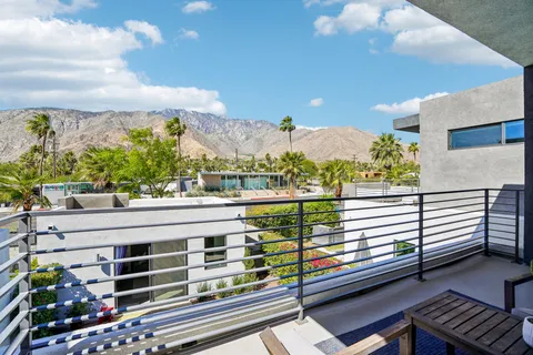 $949,000 | 2699 Majestic Way, Palm Springs, CA 92262