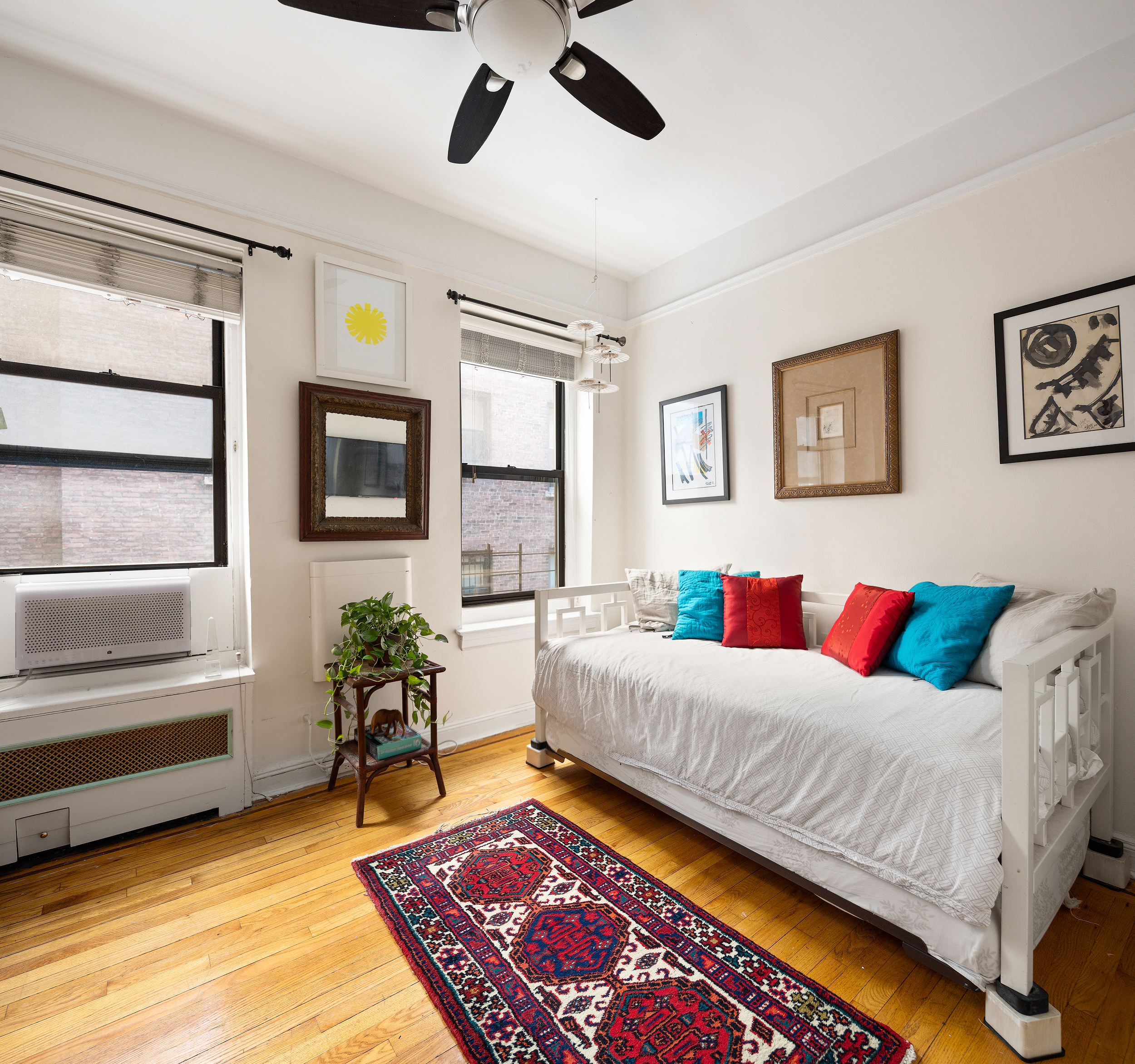 62 East 87th Street, Unit 1C Manhattan, NY 10128 - Photo 9 of 12