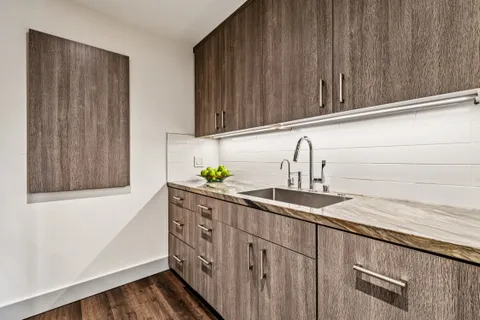 $585,000 | 100 Thorndale Drive, Unit 412, San Rafael, CA 94903